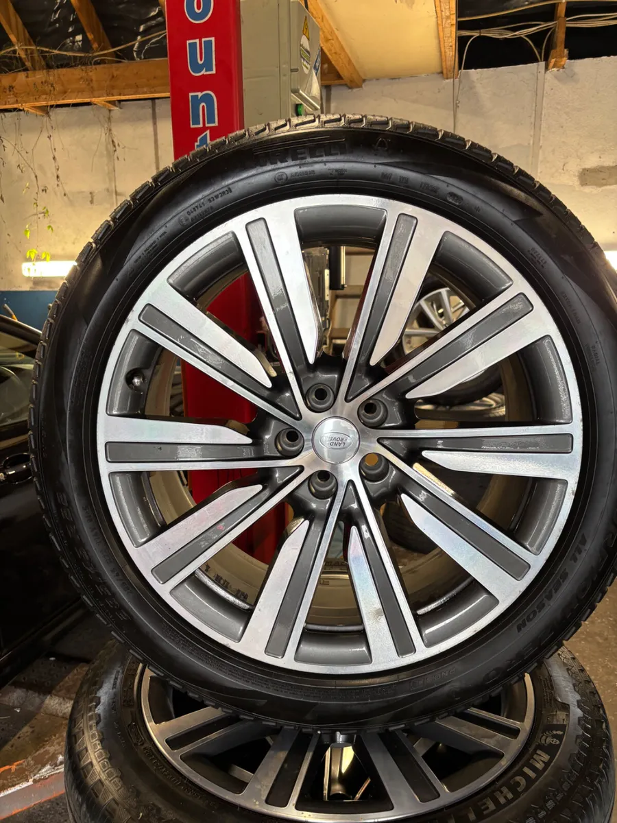 22 “Range Rover  autobiography  Alloys - Image 1