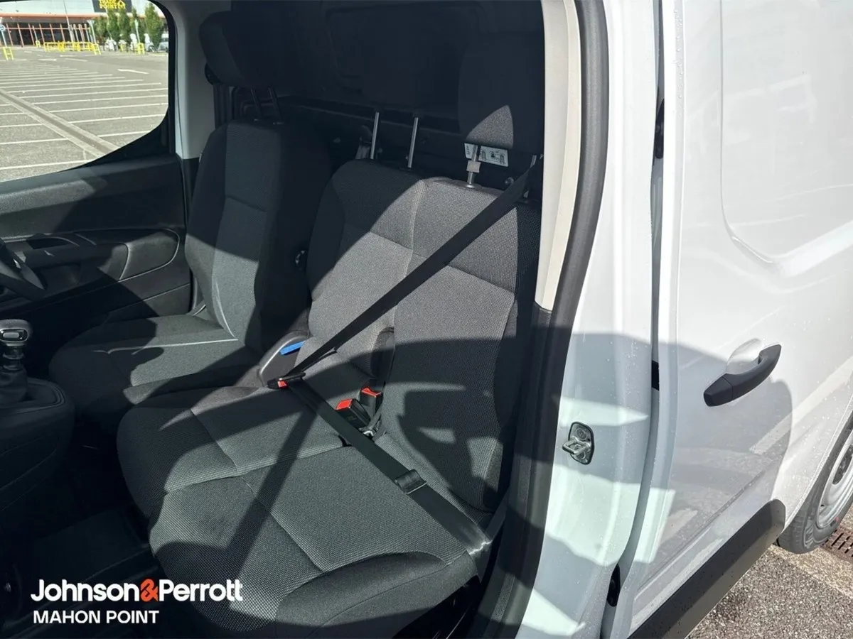 Peugeot Partner PARTNER PRO PLUS1.5 HDI 100 65 - Image 4