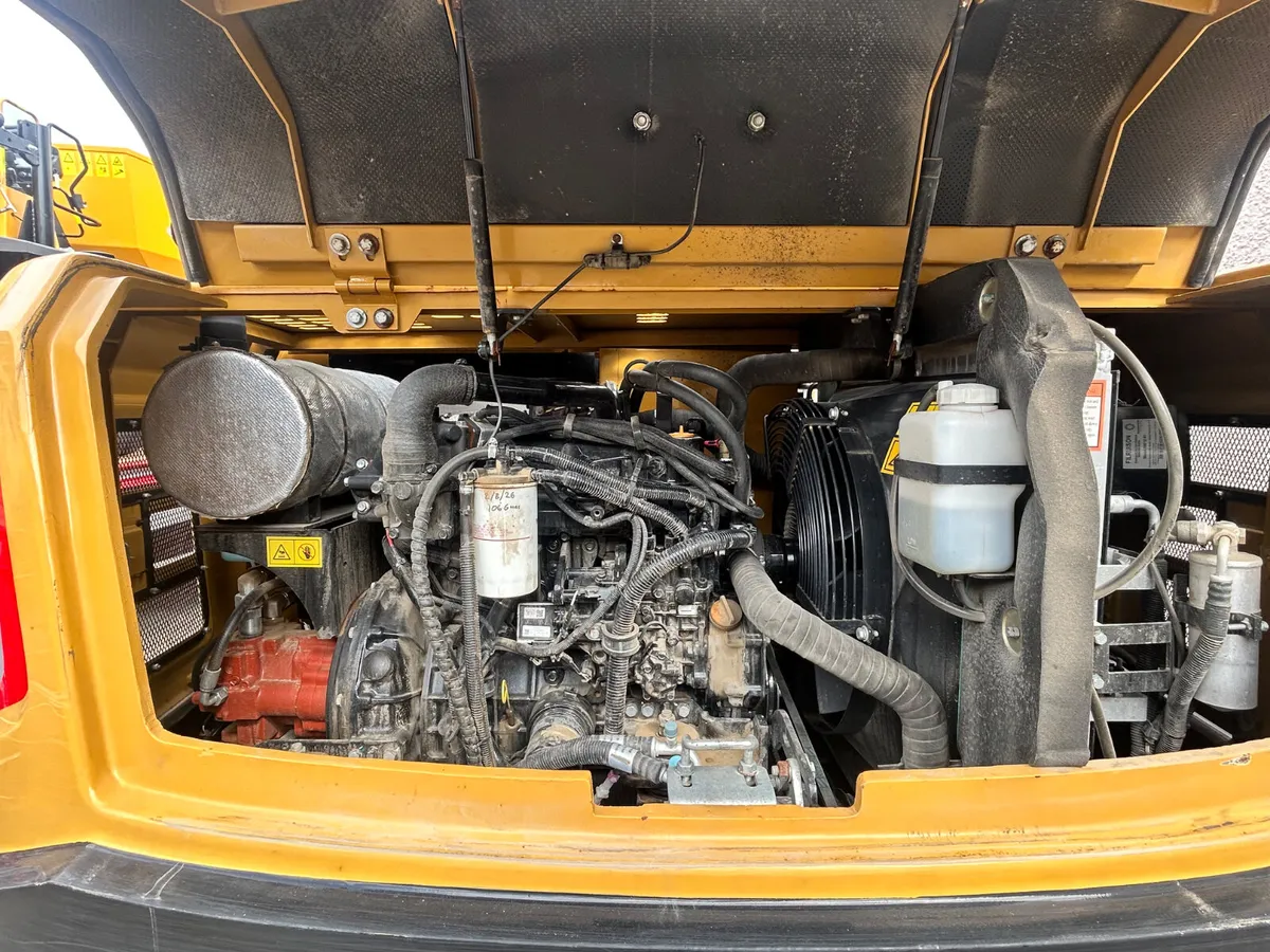 Ex Hire 8 tonne - Image 4