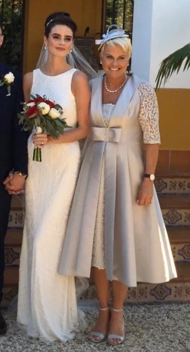 Mother of the groom outfit - Image 1