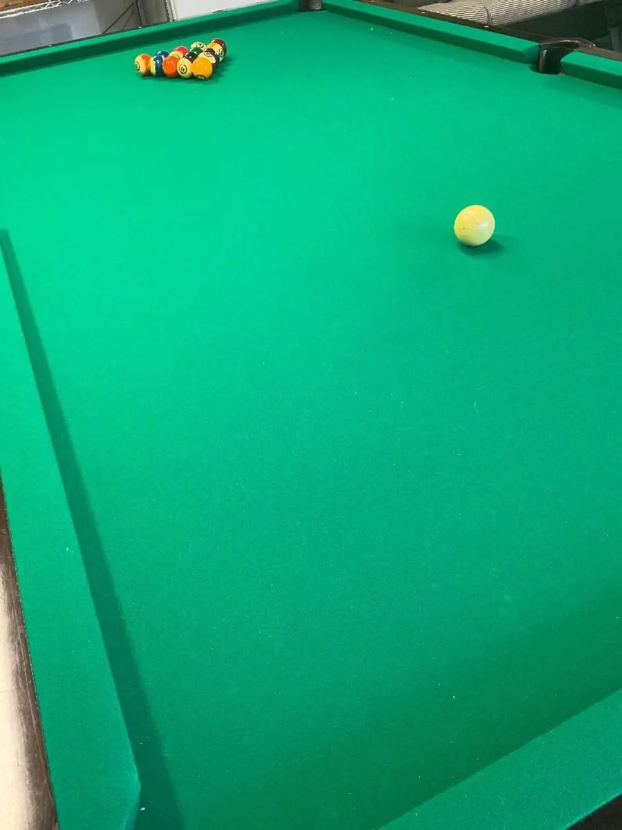 Premium American Brunswick 9' ft. Pool Table - Image 4