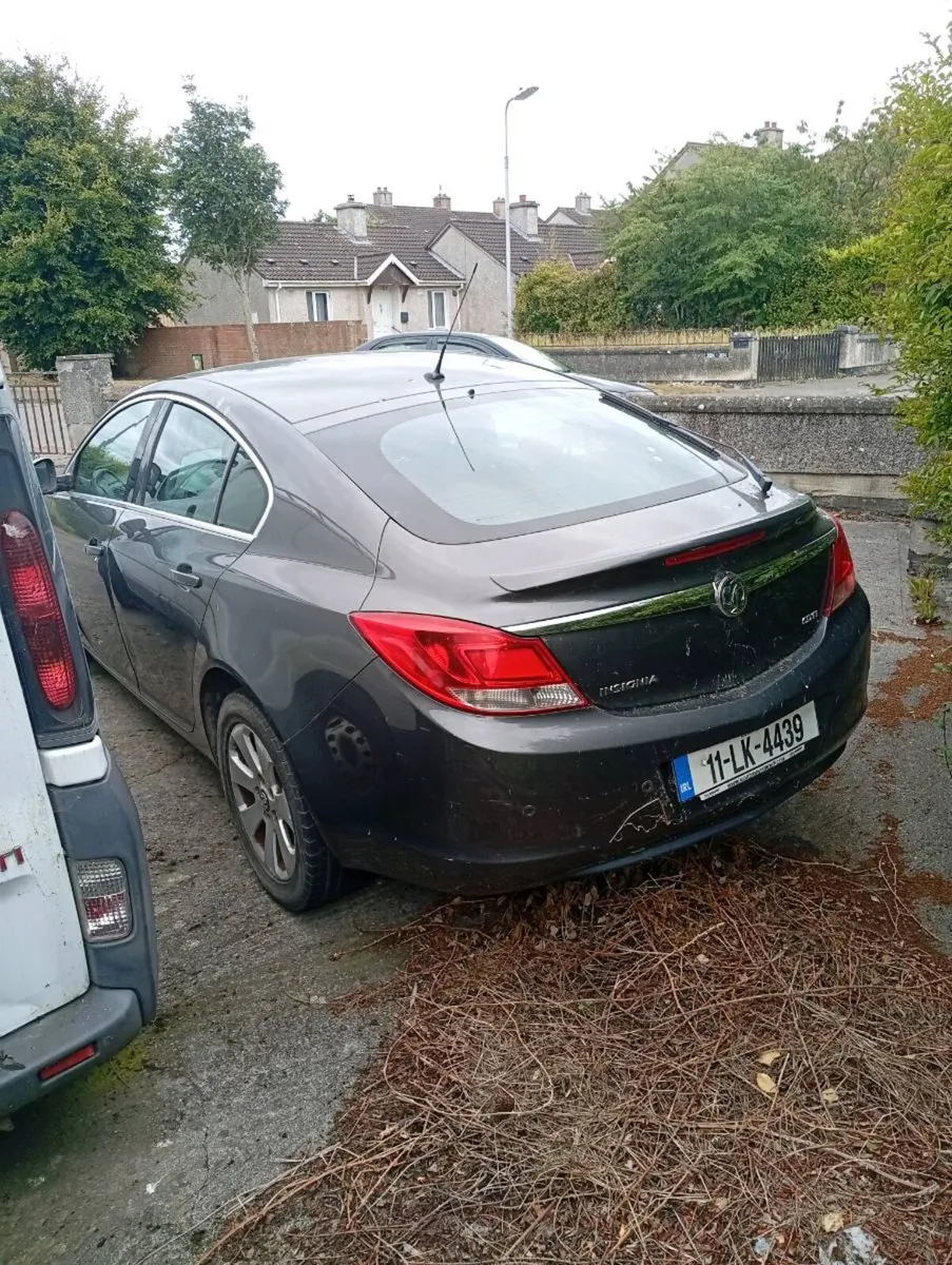 Vauxhall Insignia 2011 (needs few bits) No Offers - Image 3