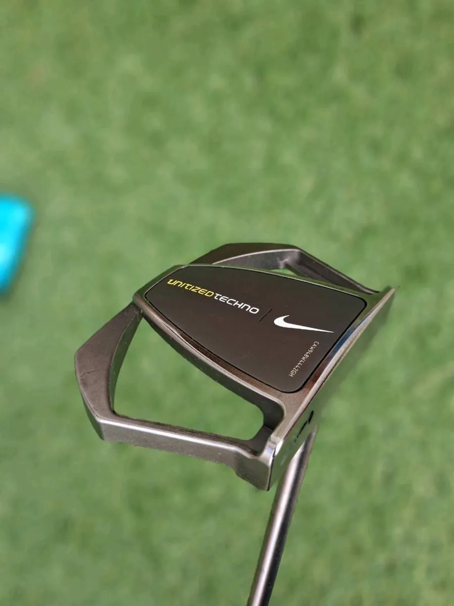 Nike Unitzed Techno Putter - Image 1