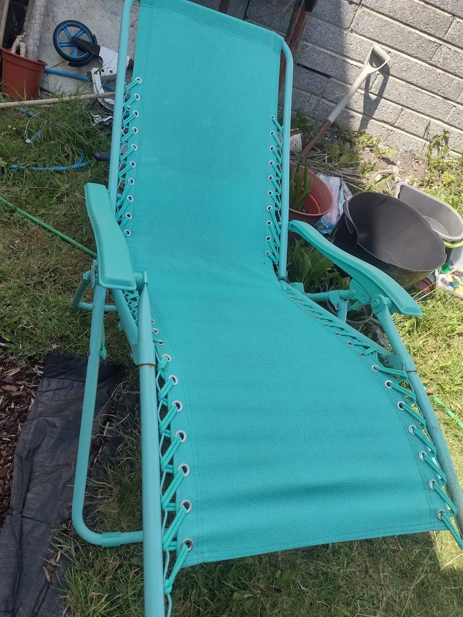 Garden sunlounger chair with armrests & footrest - Image 2