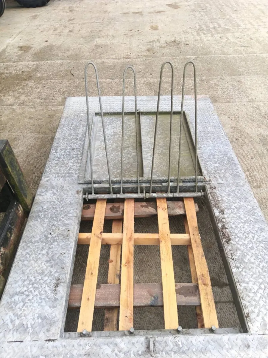Manhole cover /slat cover - Image 3