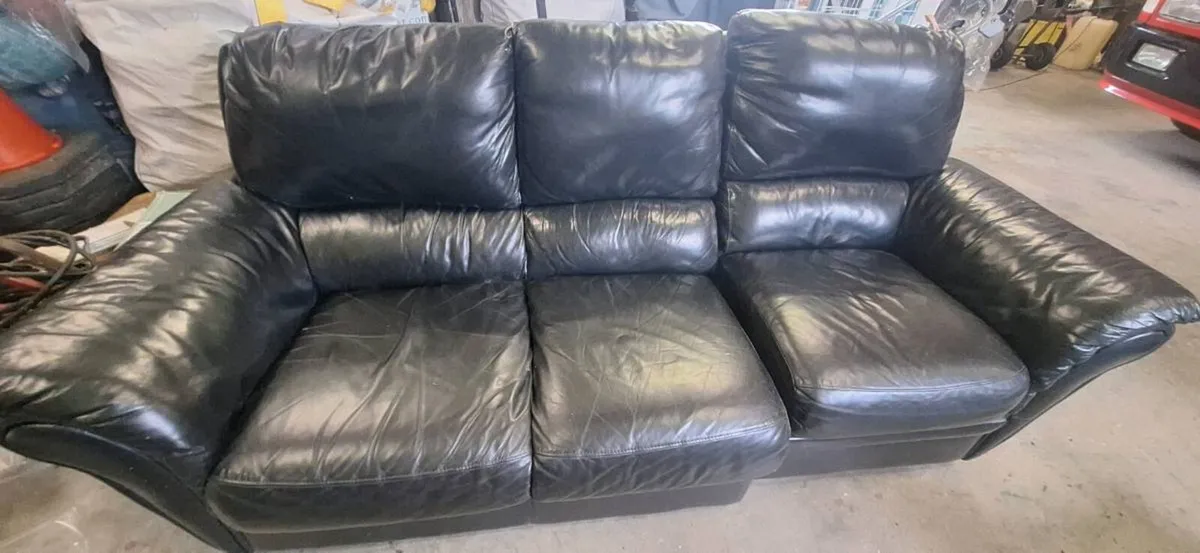 Couch & 2 Arm Chairs (real leather) - Image 2