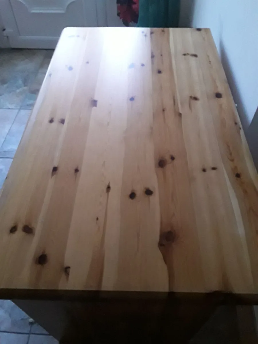 Very heavy strong solid pine writing desk - Image 2