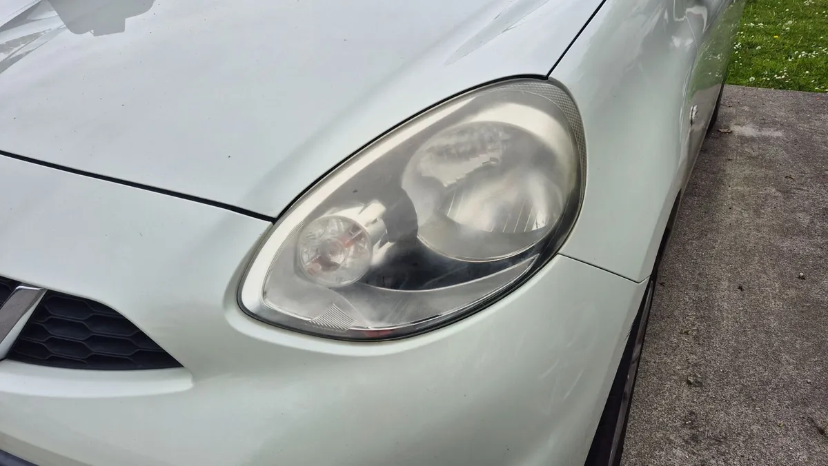 Car Headlights polishing restauration - Image 3