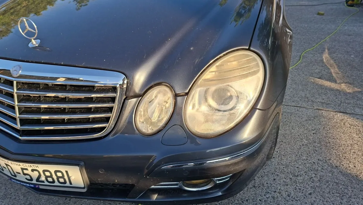 Car Headlights polishing restauration - Image 2