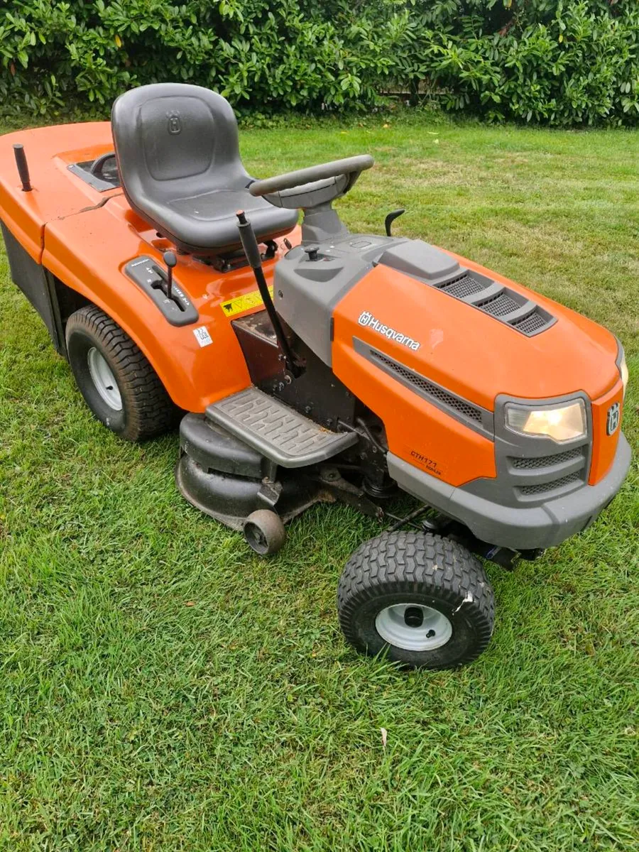 Husqvarna Cth171 Ride on mower Delivery available - Image 4