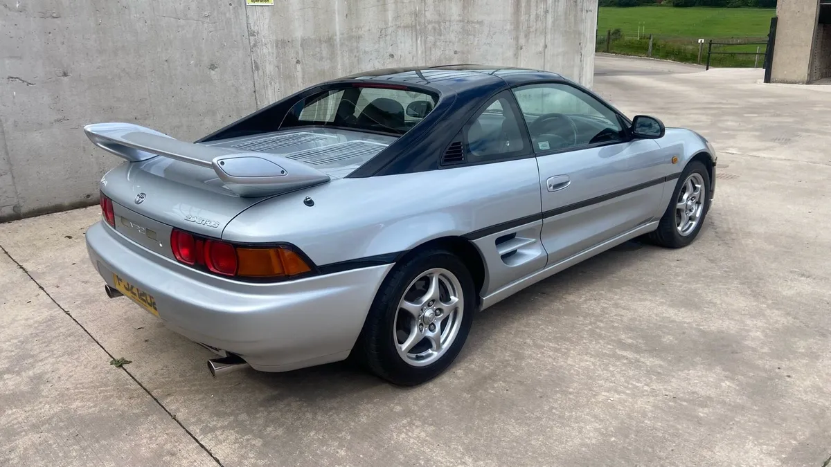 Toyota Mr2 - Image 3