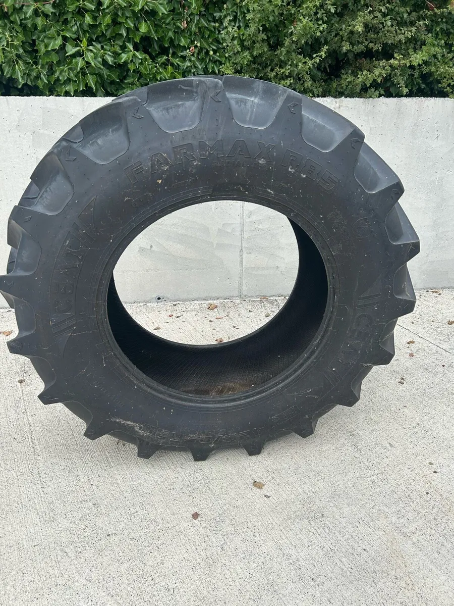 540/65/30 Tyres - Image 4