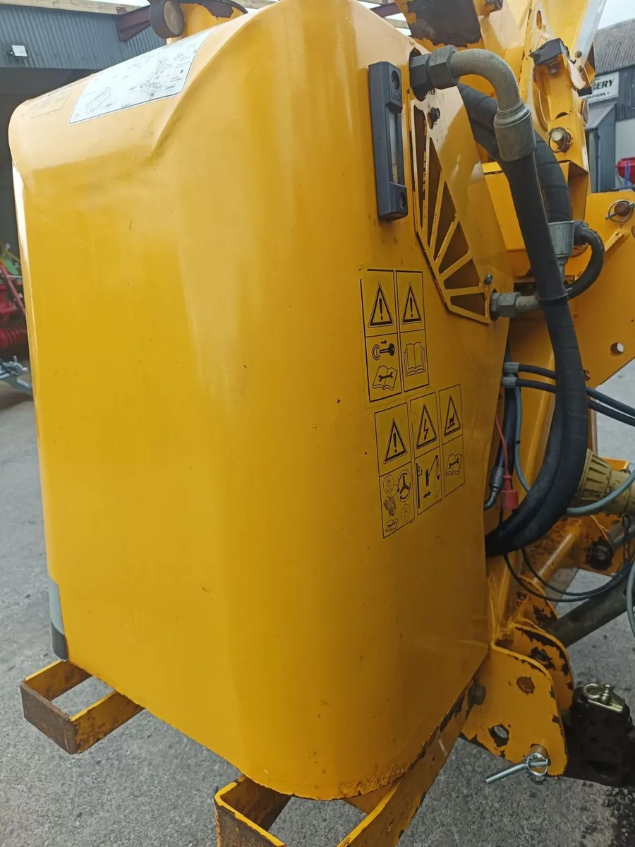 Shelbourne Reynolds 6 meter Telescopic Hedgecutter - Image 4