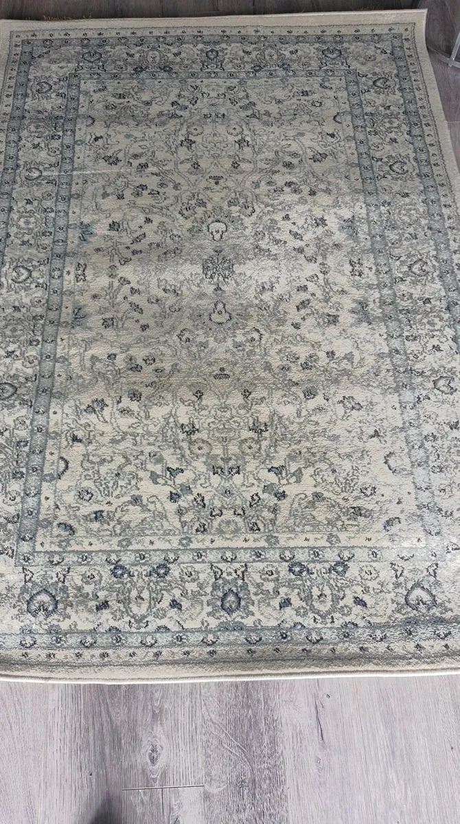 Rug