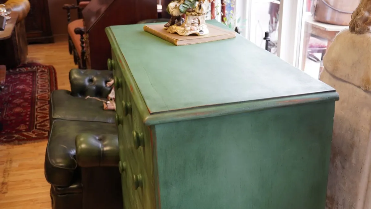 Victorian Mahogany Chest of Drawers - Image 2