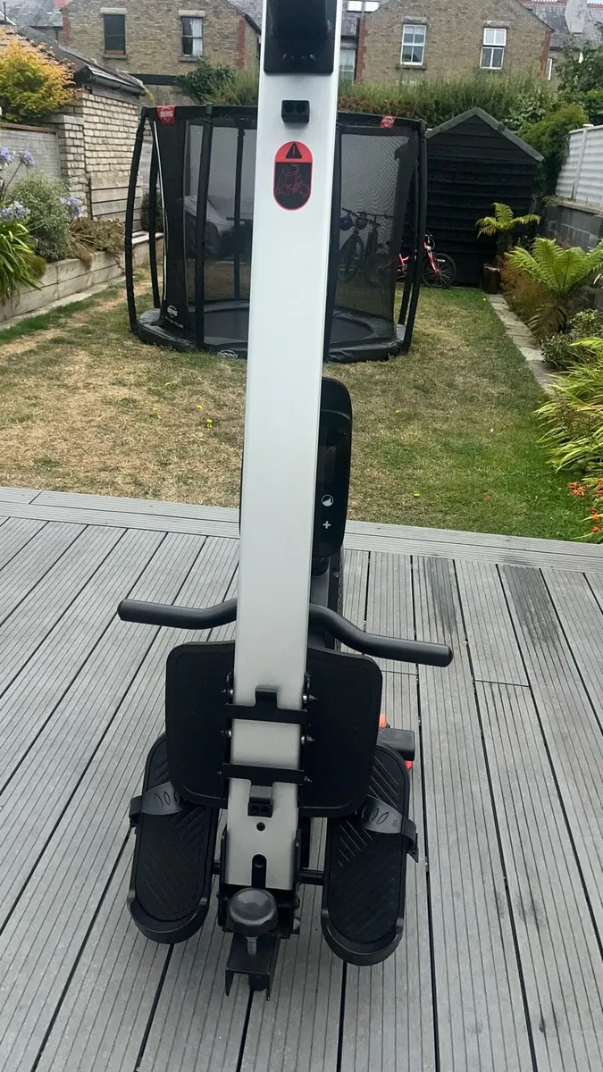 Rowing Machine - Image 2