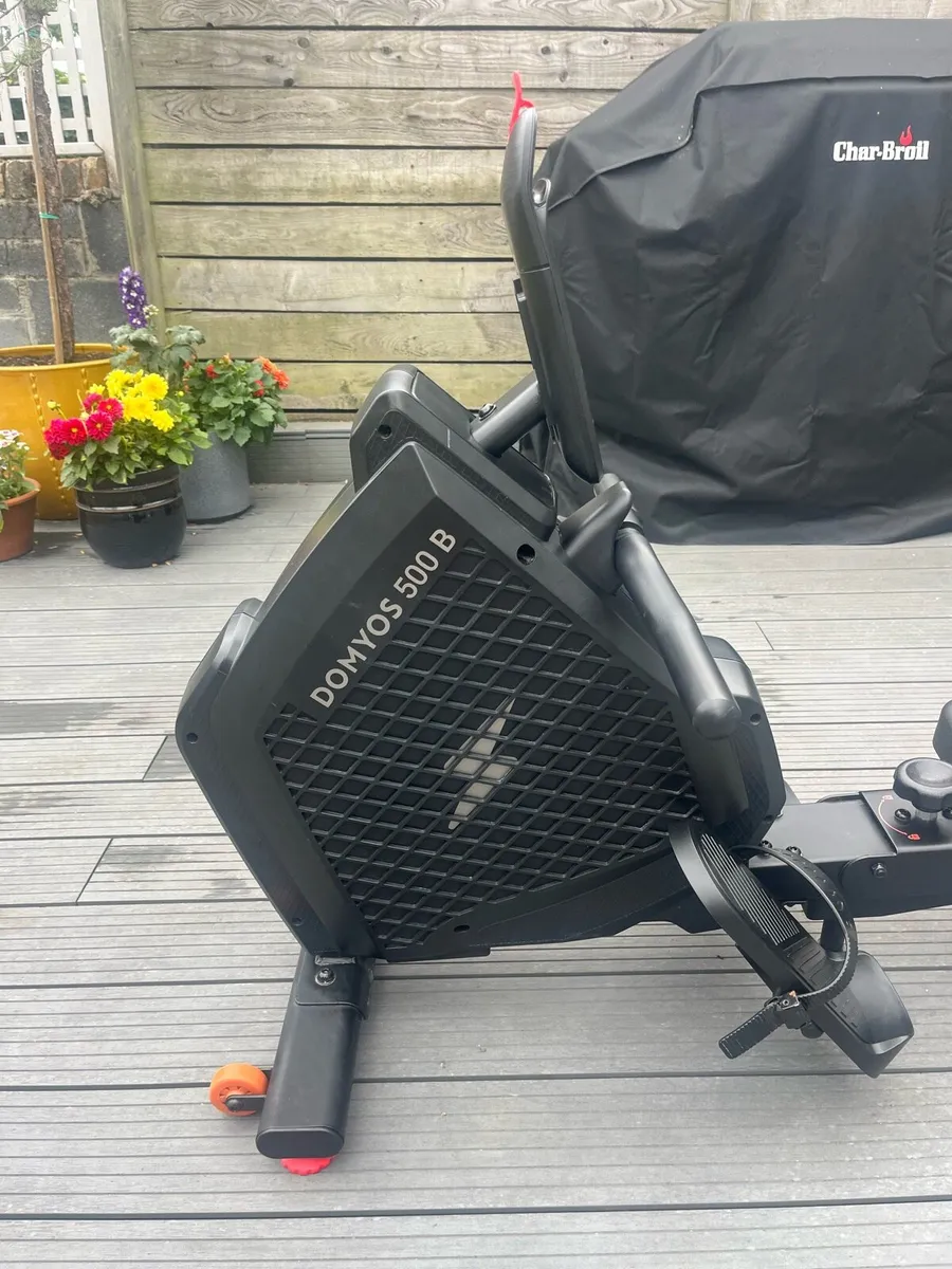 Rowing Machine - Image 4