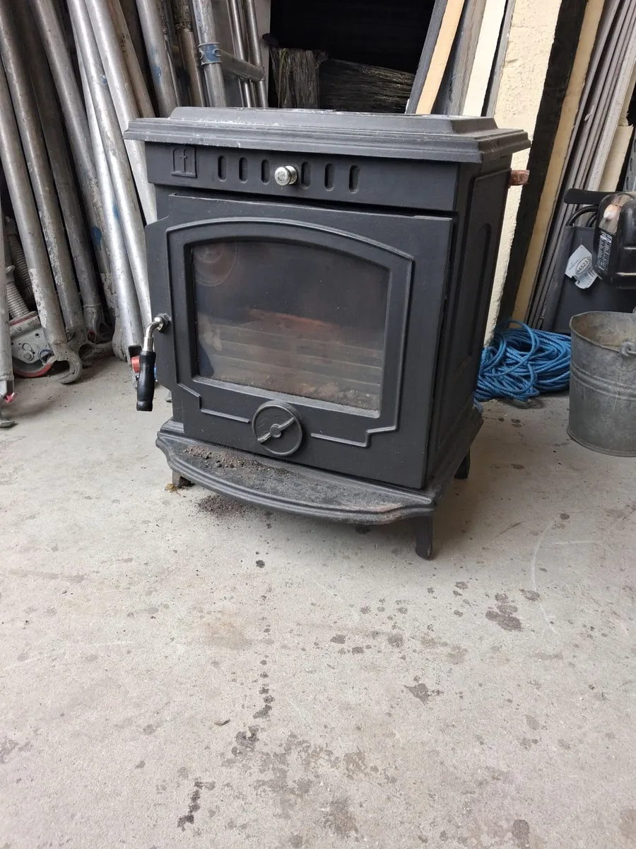 Stove - Image 1
