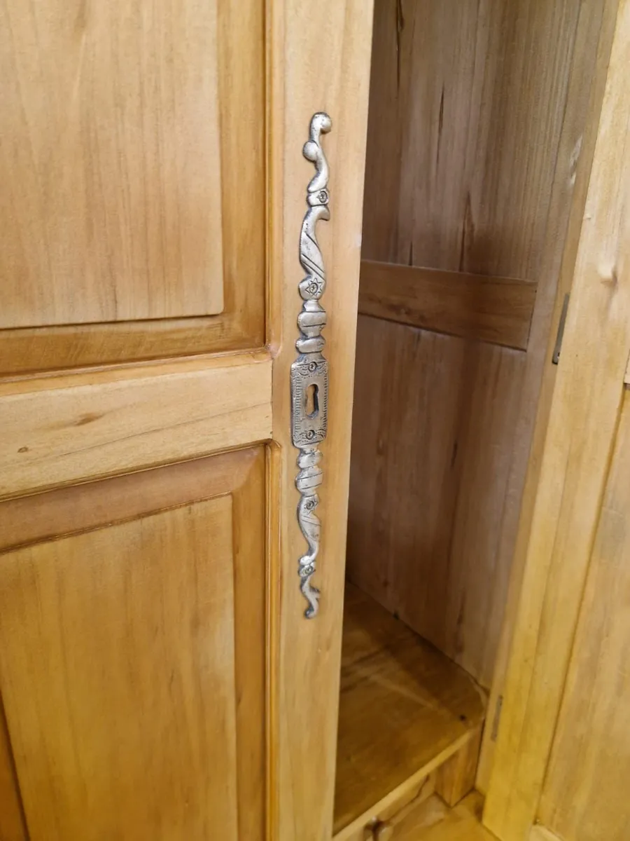 Vintage pine wardrobe - Image 2