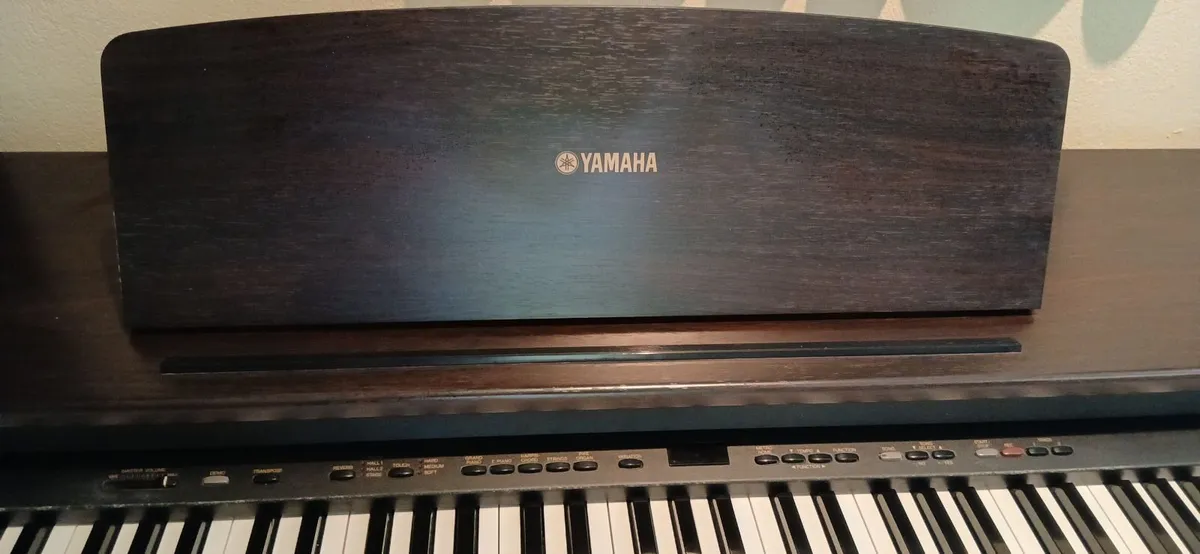 Yamaha Electric Piano - Image 2