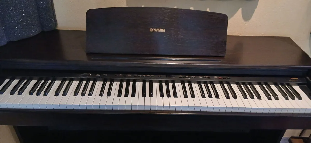 Yamaha Electric Piano - Image 1