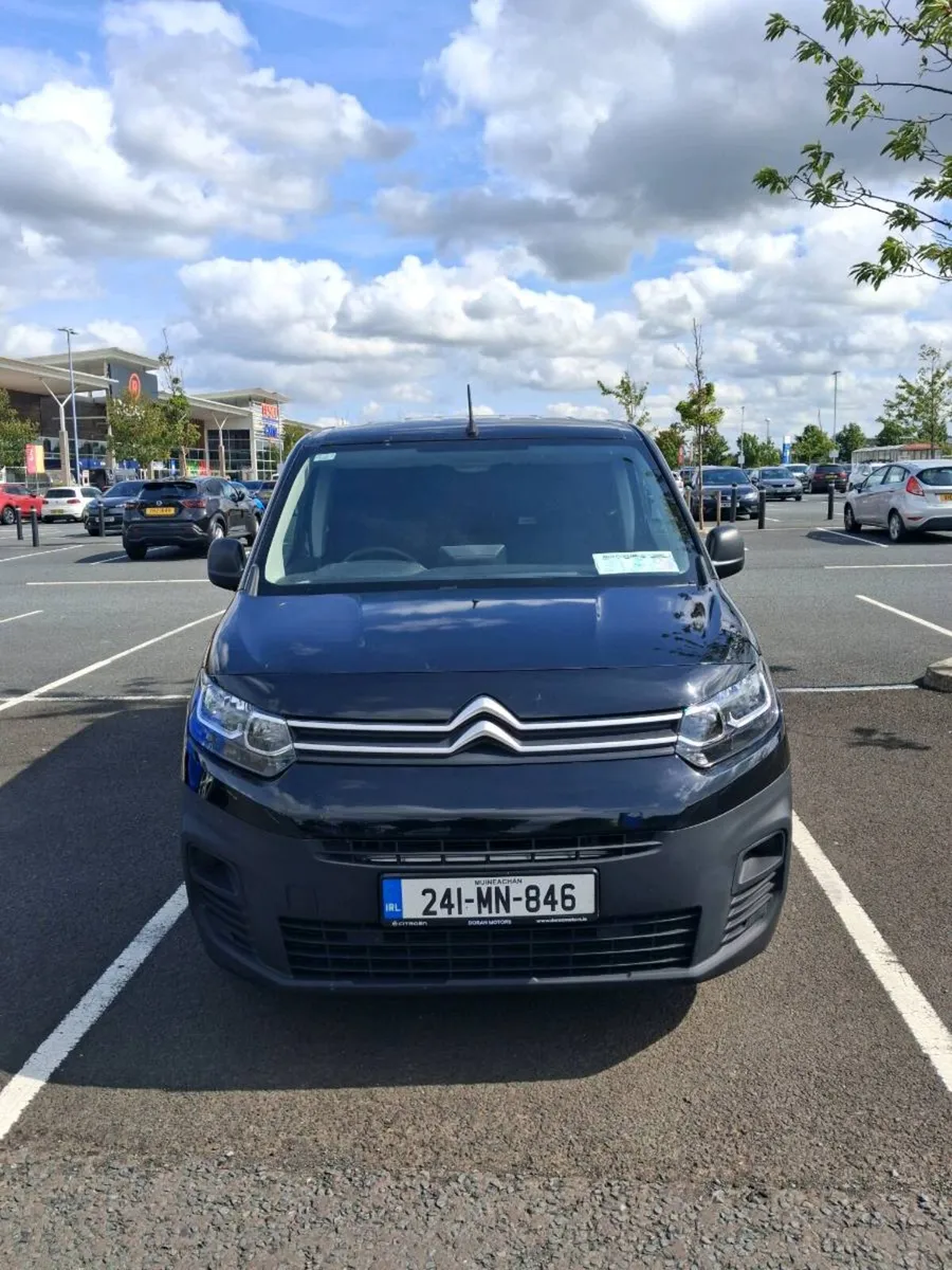 Citroen berlingo 2024 1.5 diesel. 53.000 km - Image 1