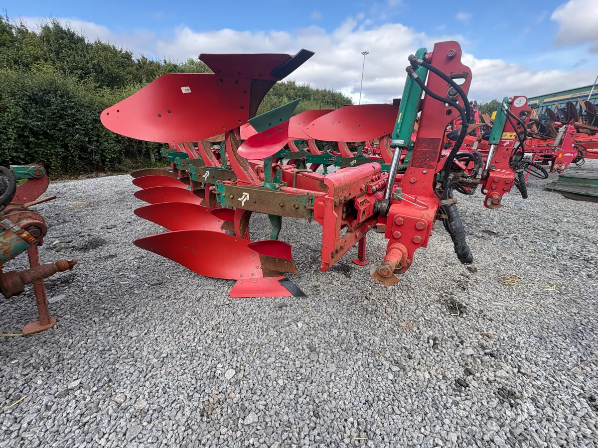 KVERNELAND ES 95 200 5 FURROW - Image 1