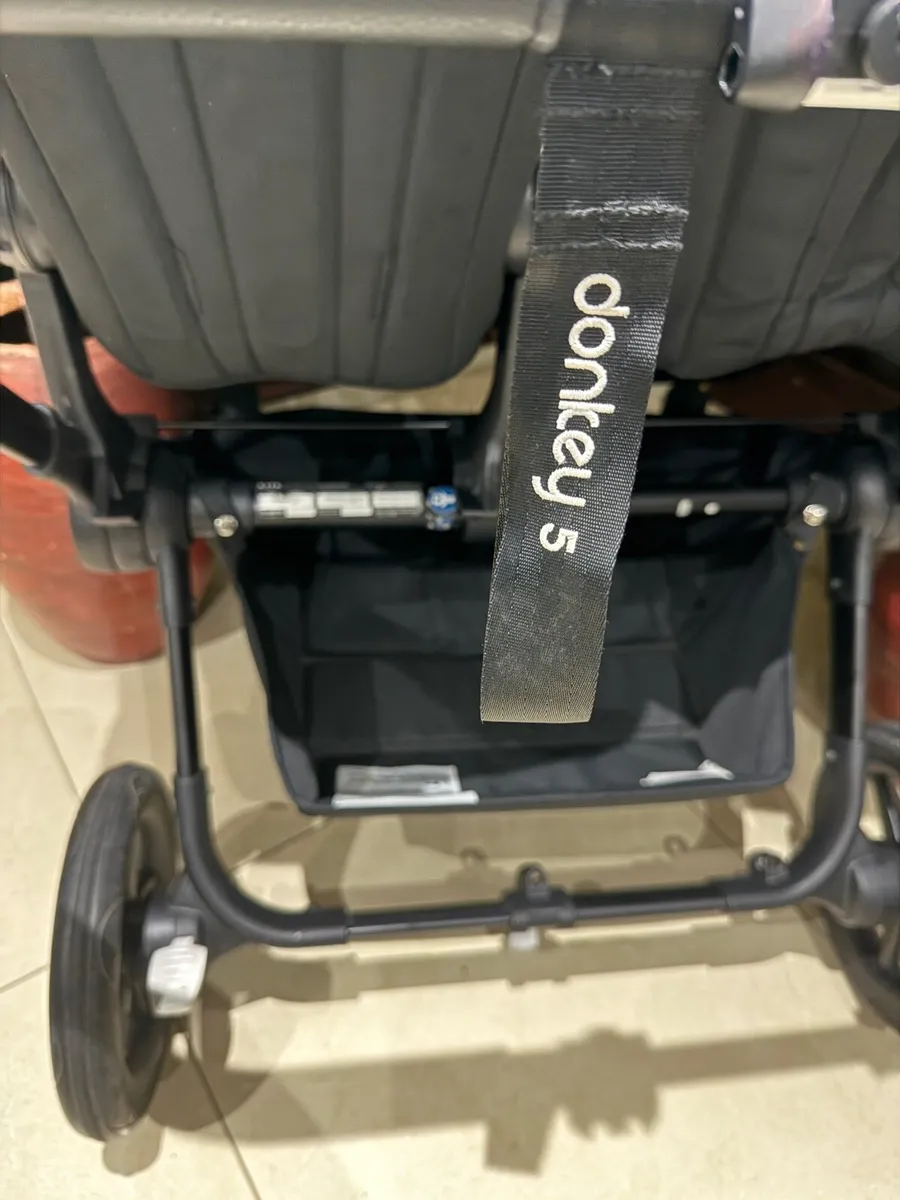 Bugaboo Donkey 5 in Swords - Image 4