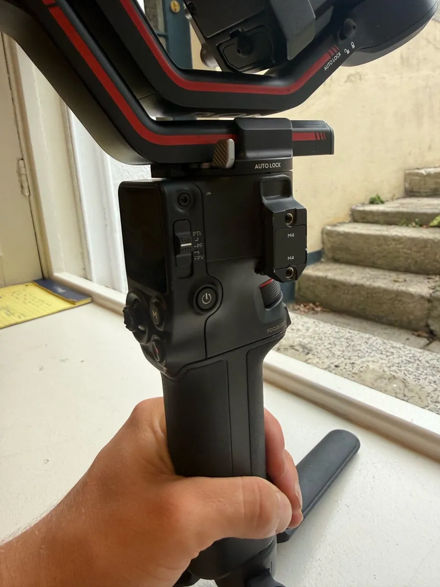 Dji Rs3 - Image 1