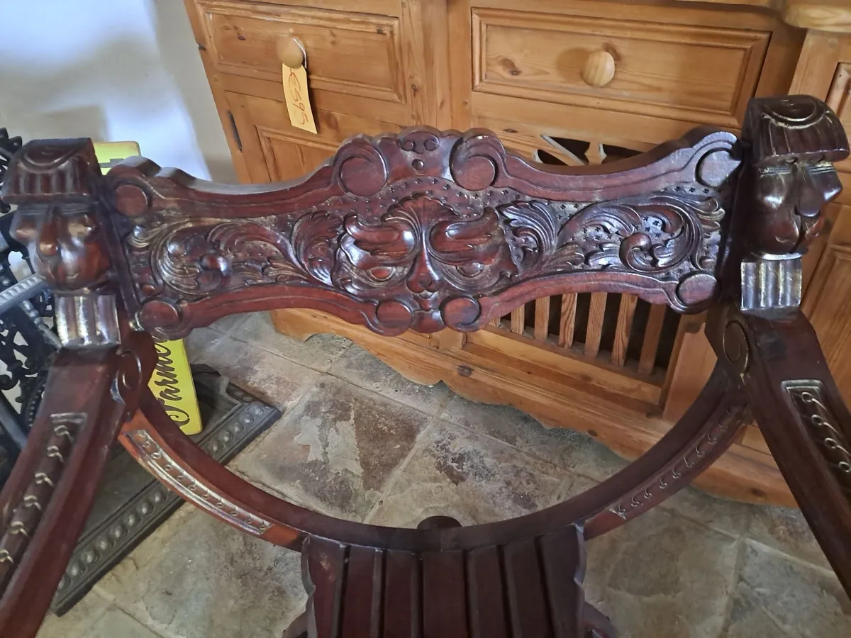 Pair vintage Italian savonrolla chairs - Image 3