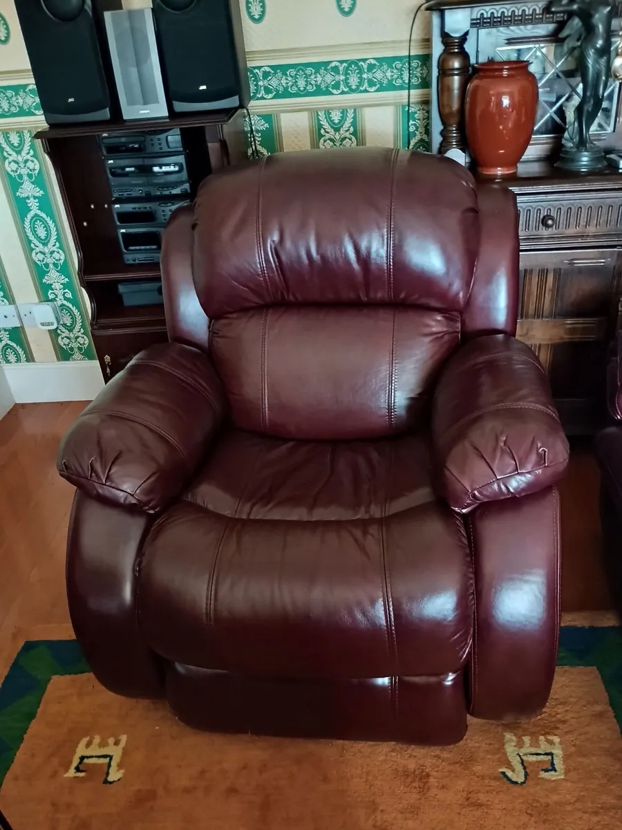 3 piece couch set - Image 1