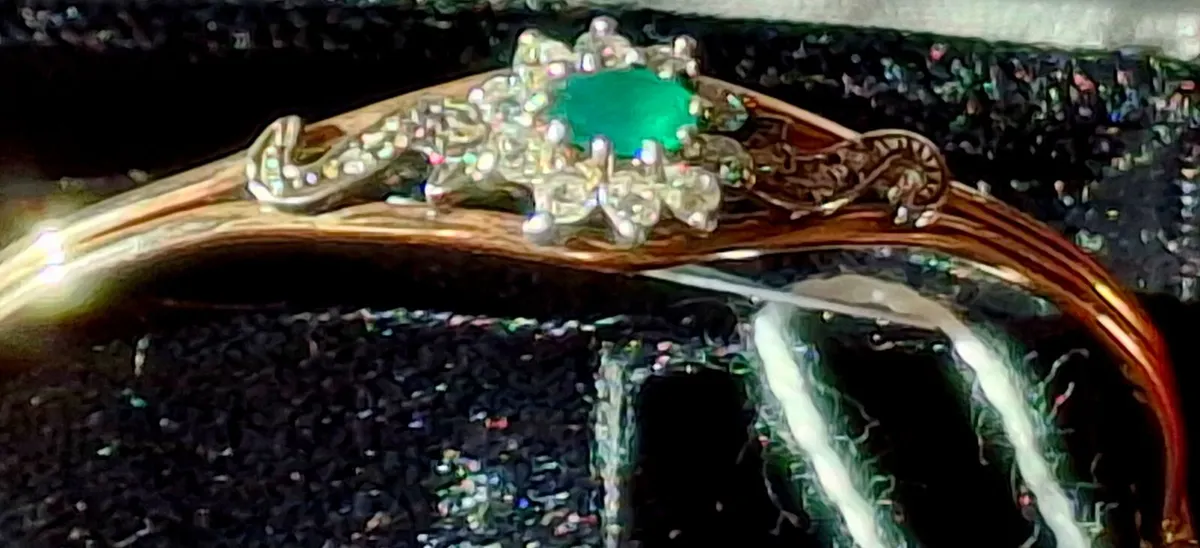 Vintage 9-Carat Solid Gold Emerald and Diamond ... - Image 3