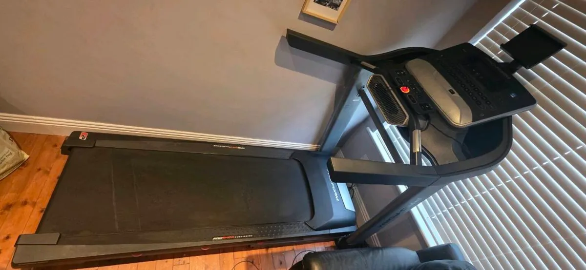 Proform 995i Treadmill - Image 2