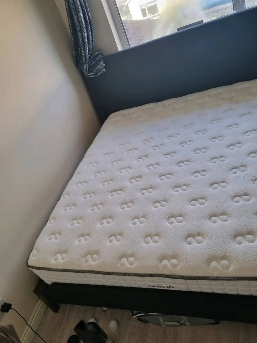 Bed fream and mattress - Image 1