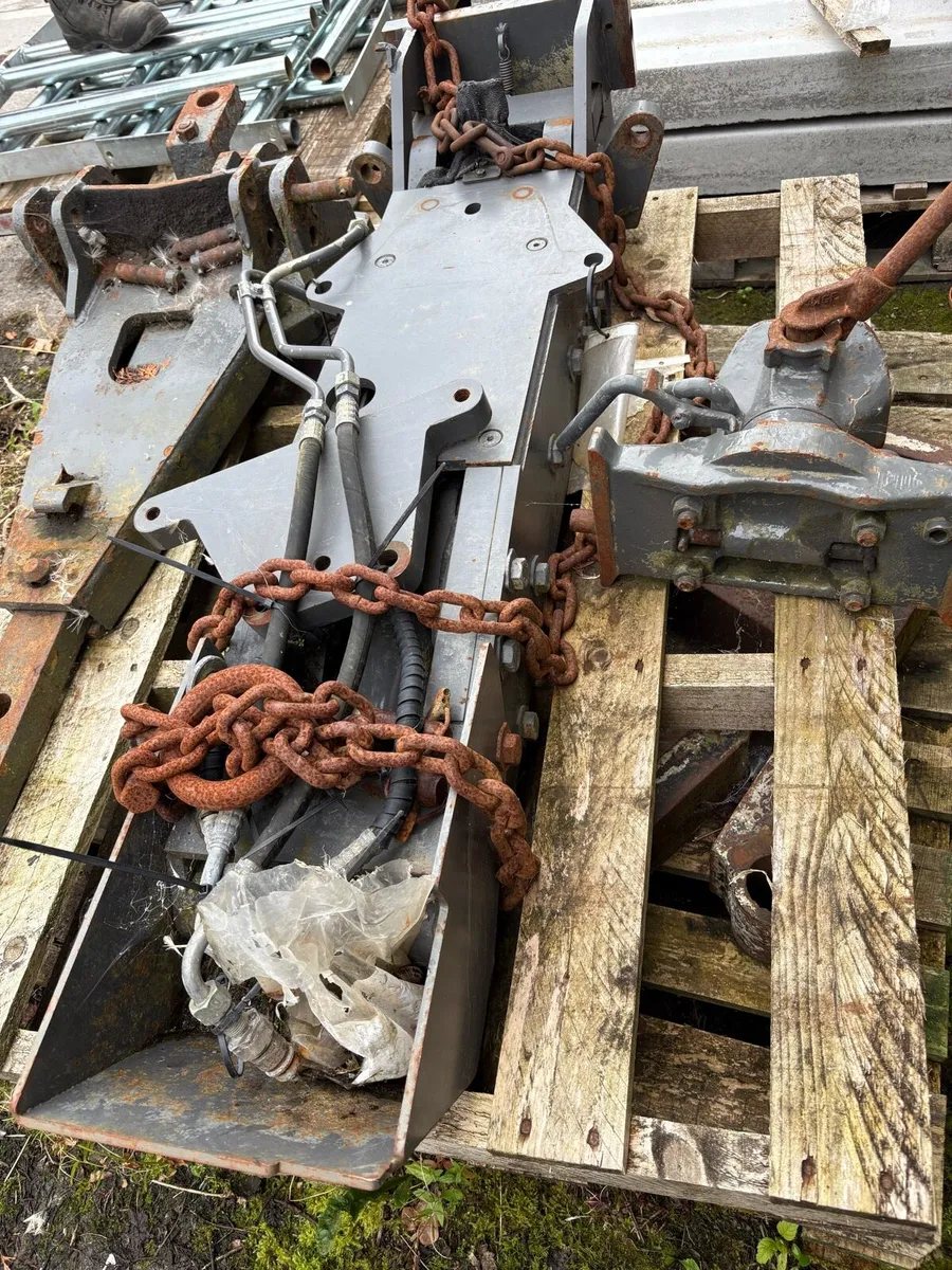Bill Bennett fendt 7 series hitch - Image 3
