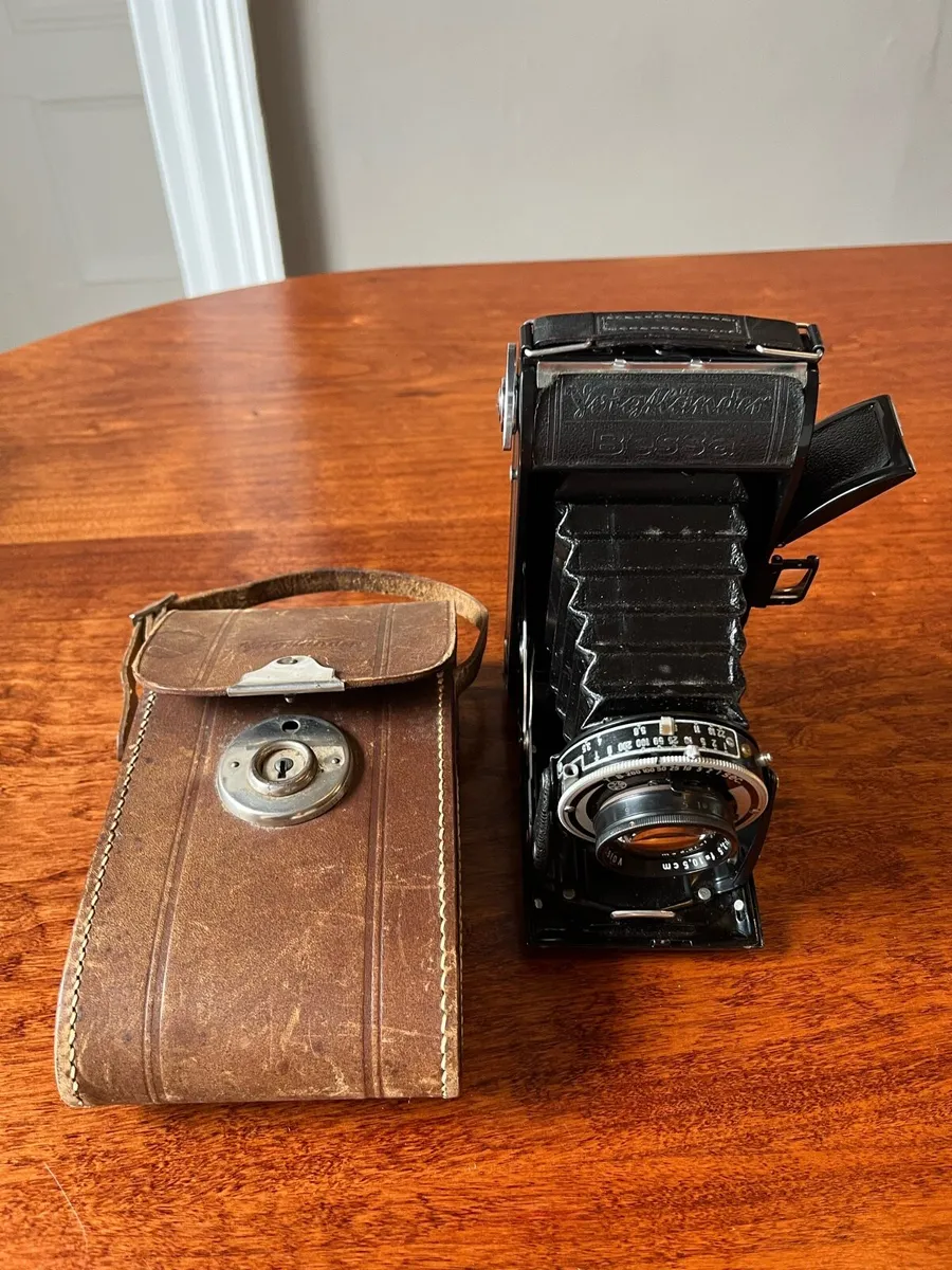 Vintage Camera - “Voigtlander Bessa” - Image 2