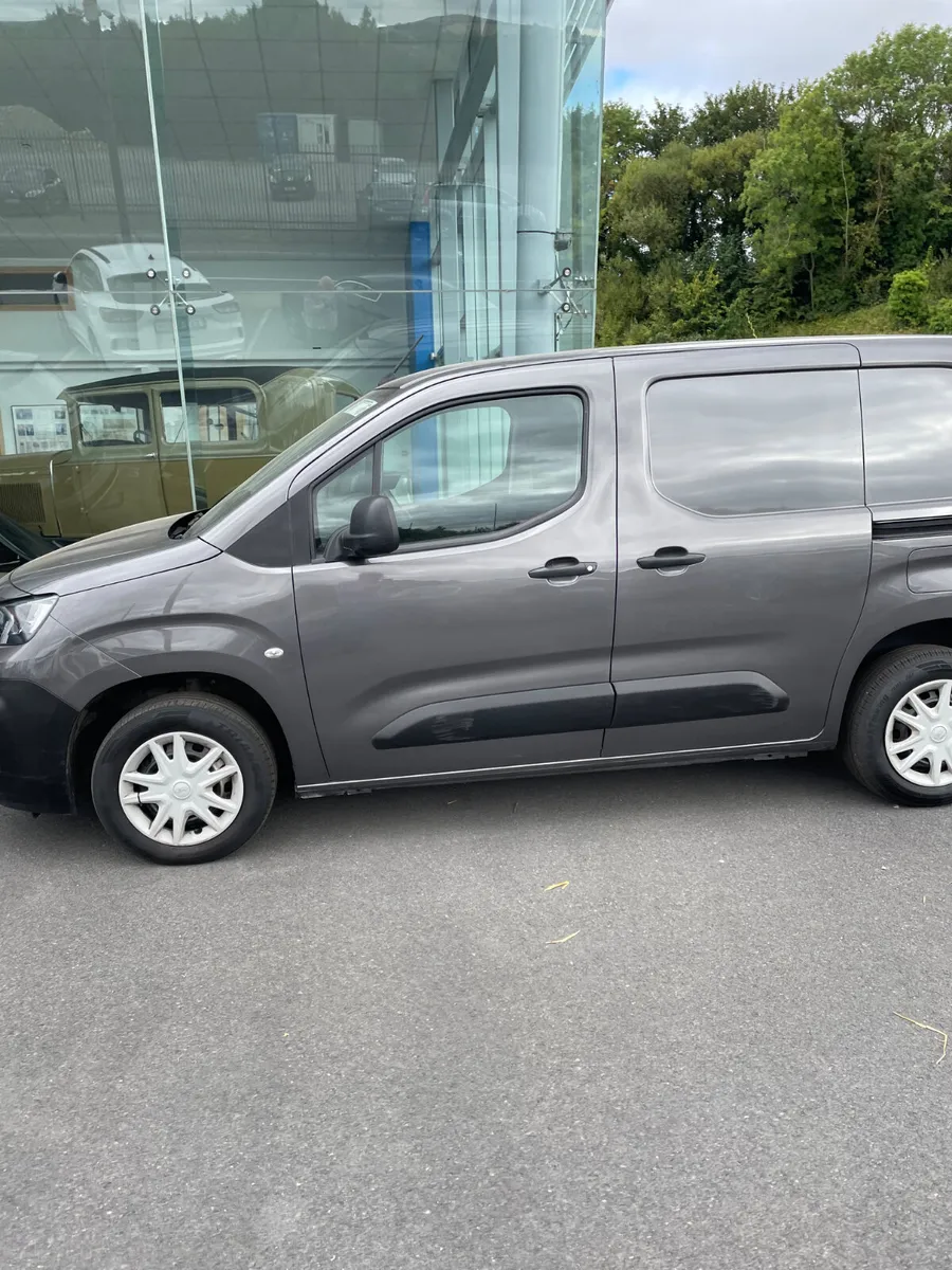 Peugeot Partner 2022 - Image 2