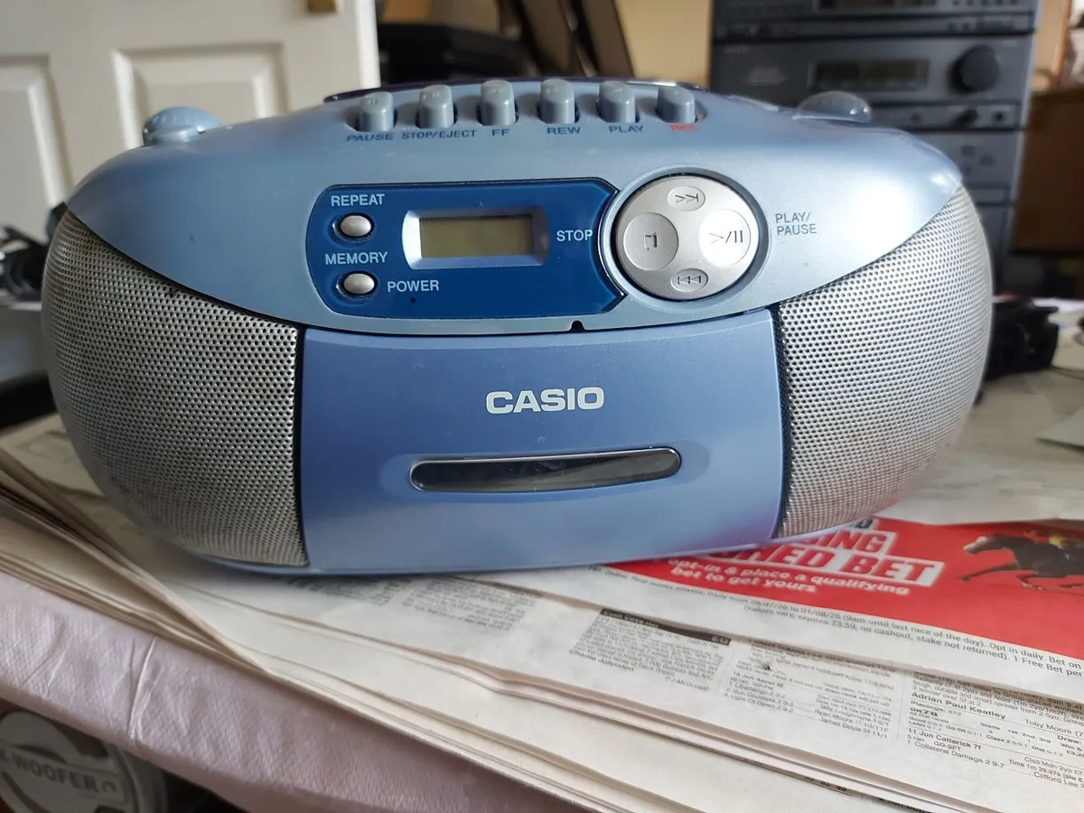 Casio Portable Stereo - CD, Radio, Tape Deck - Image 2
