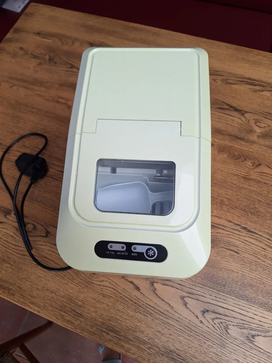 Ice maker - Image 2