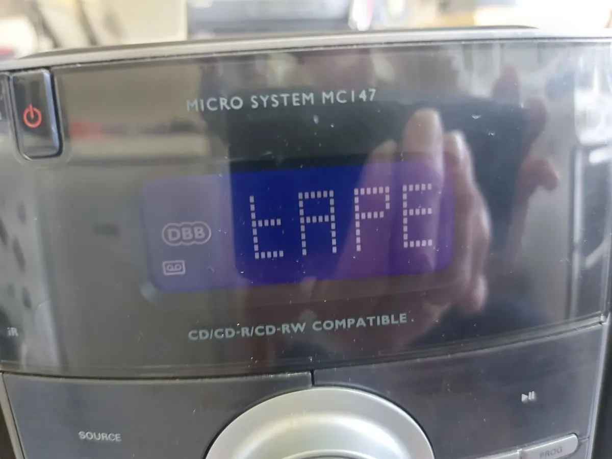 PHILIPS Micro Hifi Stereo System MC147 - Image 4