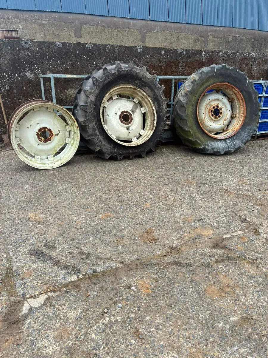Ford/New Holland Rims