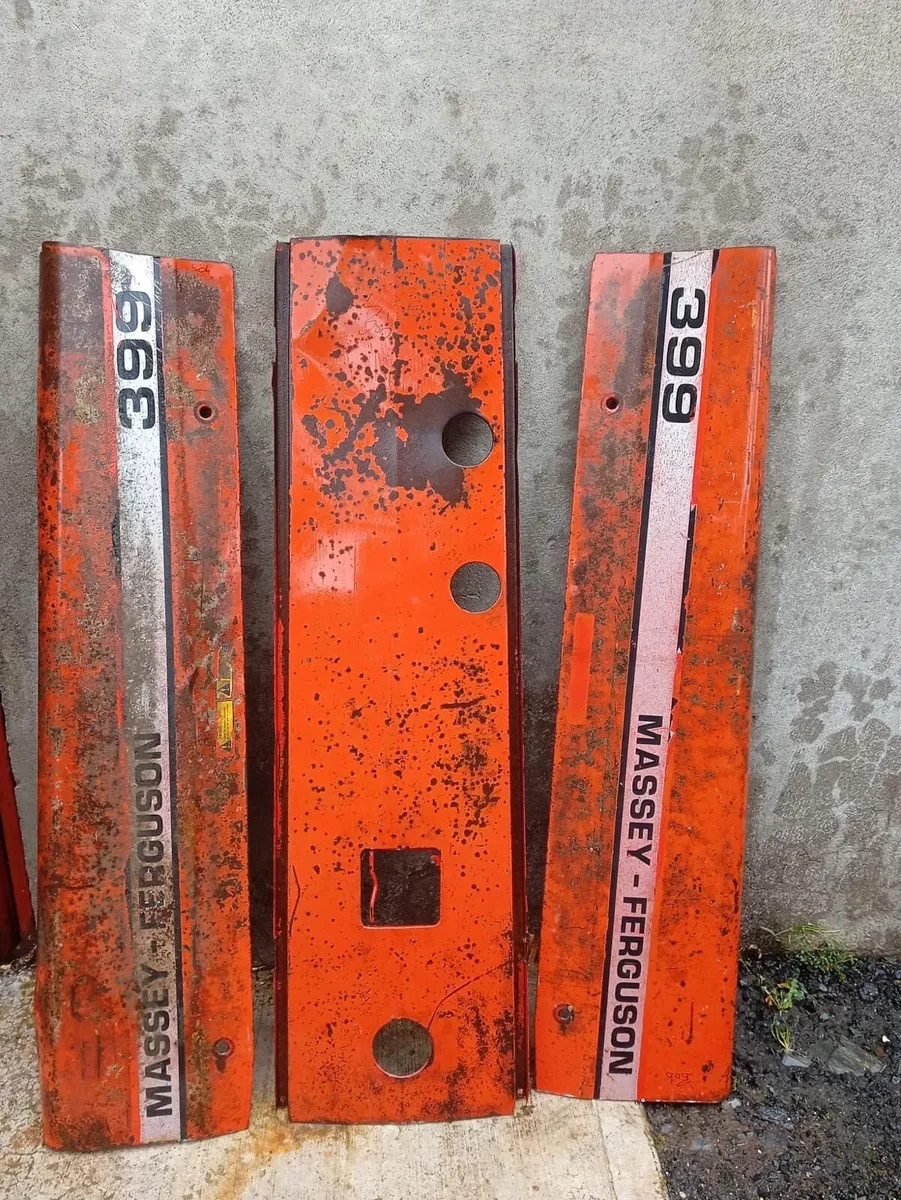 Massey Ferguson 399 Bonnet & 2 Sides - Image 1