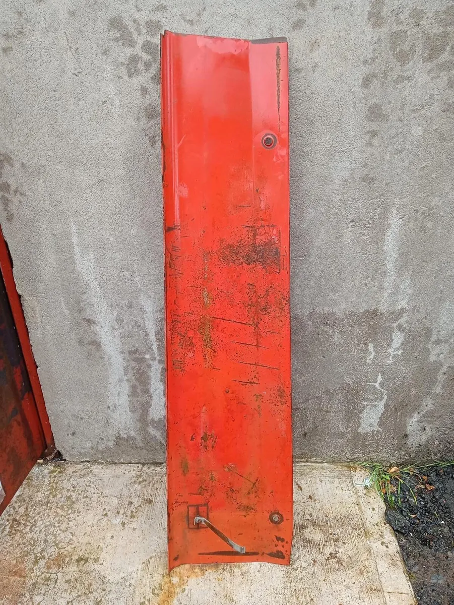 Massey Ferguson 399 Bonnet & 2 Sides - Image 4