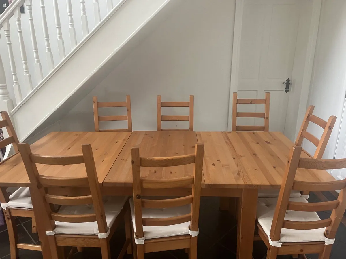 Table and 8 chairs - Image 4