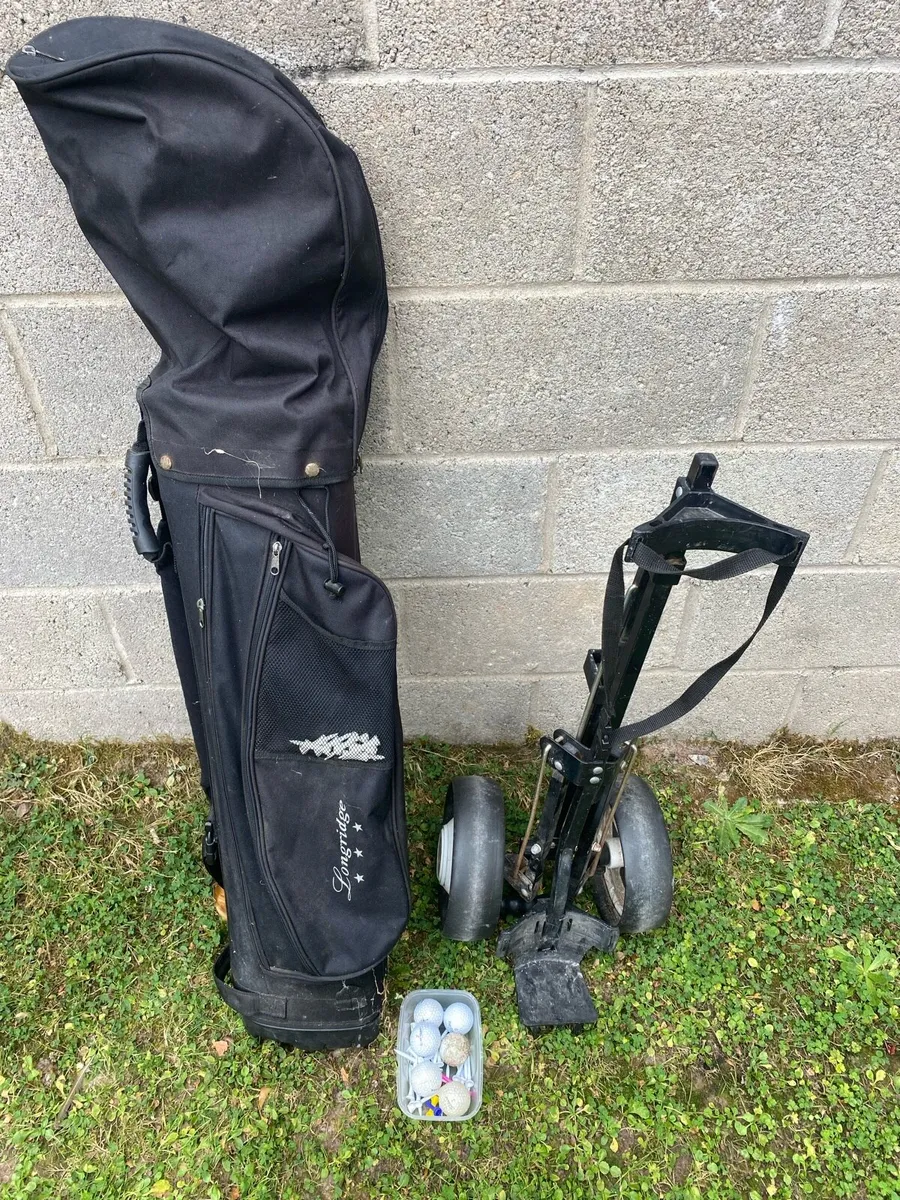 Golf clubs bag trolley - Image 1