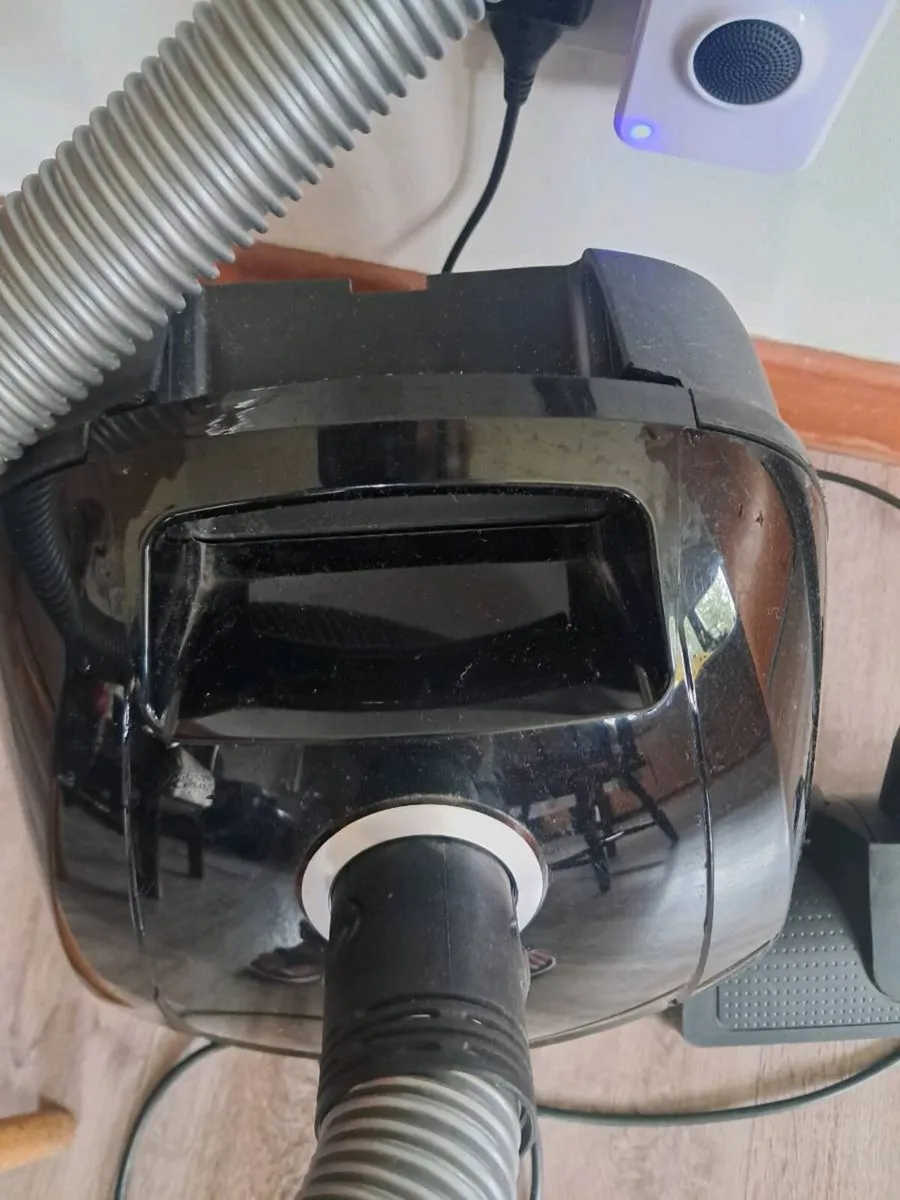 Bosch GL 30 vaccum. Cleaner - Image 2