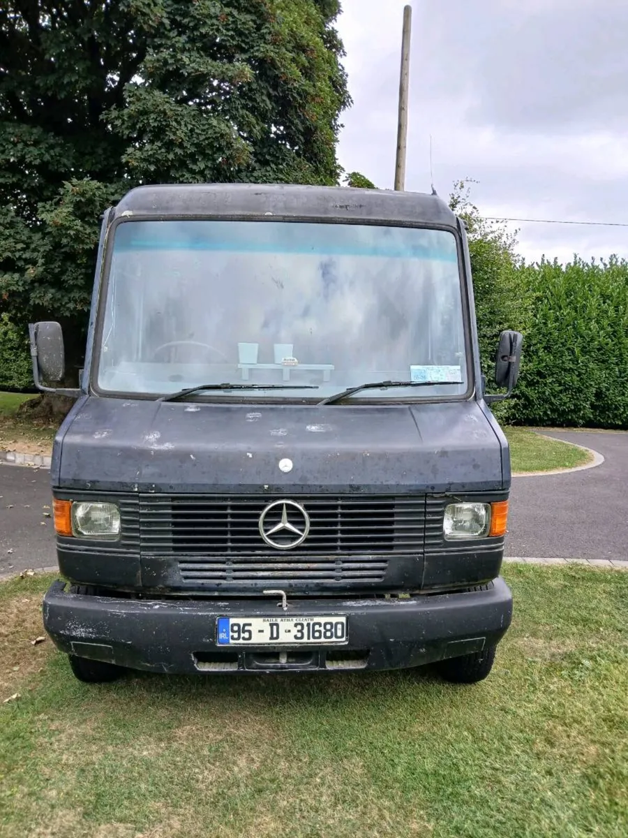 Vintage Mercedes 709d Camper Conversion - Image 2