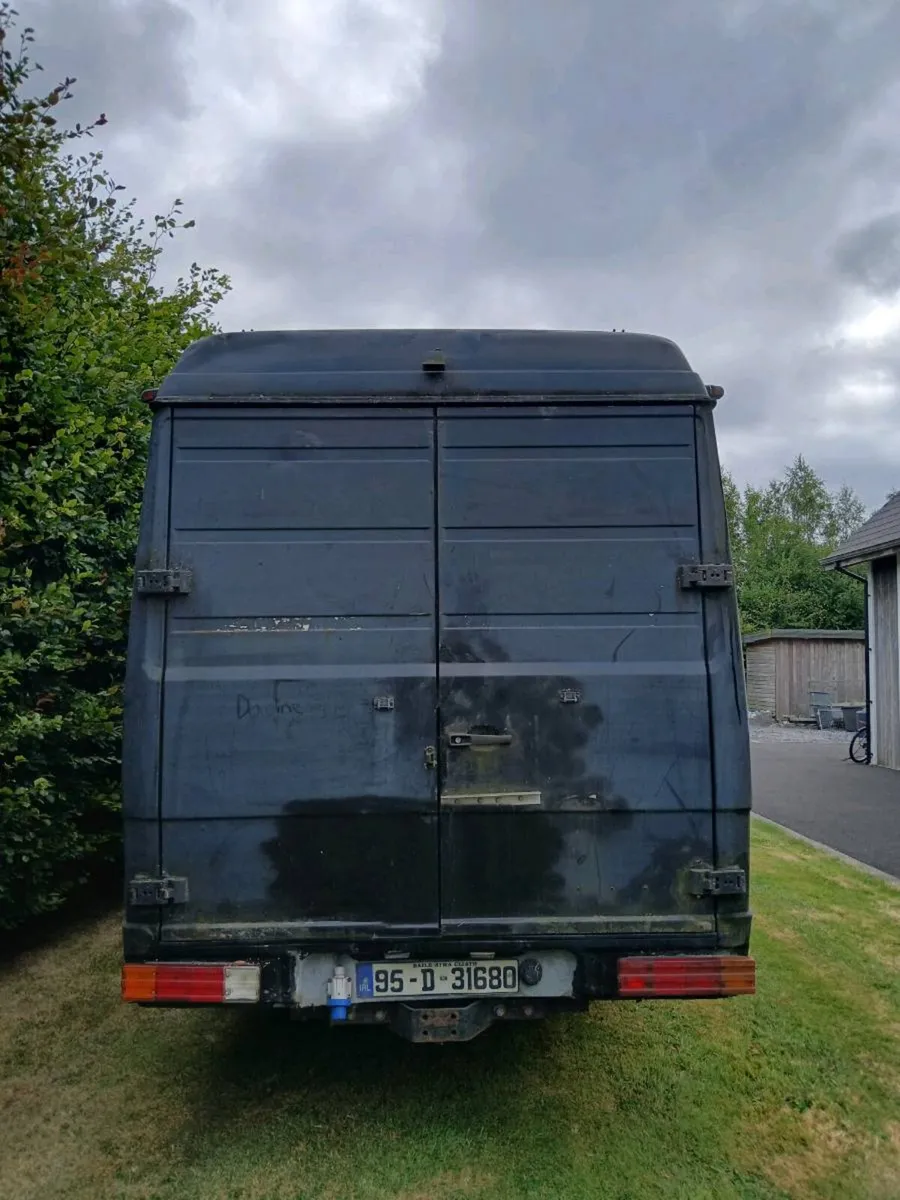 Vintage Mercedes 709d Camper Conversion - Image 4
