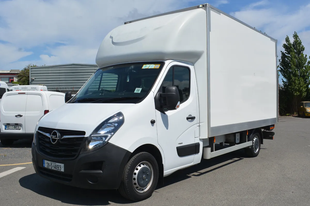 Opel Movano Luton & 750kg Tail Lift - Image 1