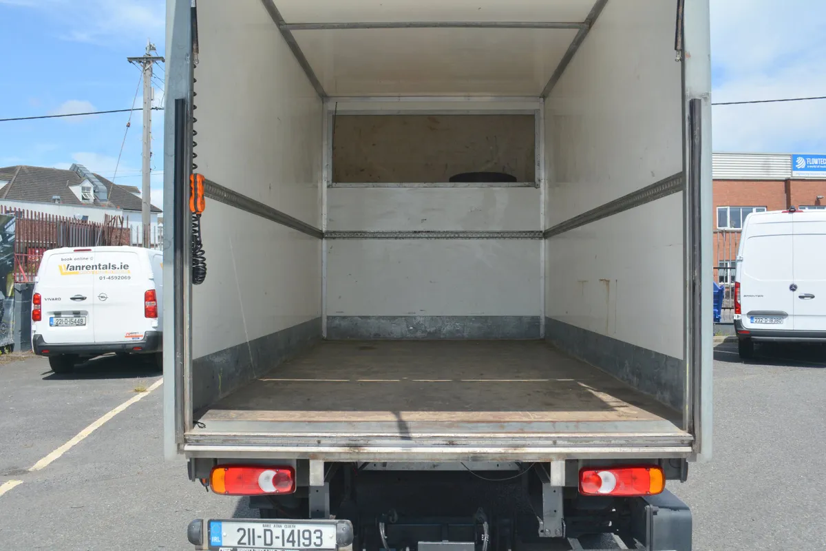 Opel Movano Luton & 750kg Tail Lift - Image 2